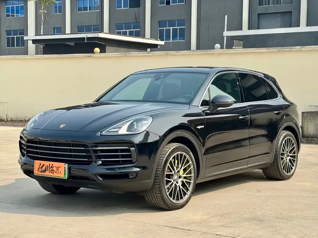 Porsche Cayenne Hybrid 2022 из CN, фото 1