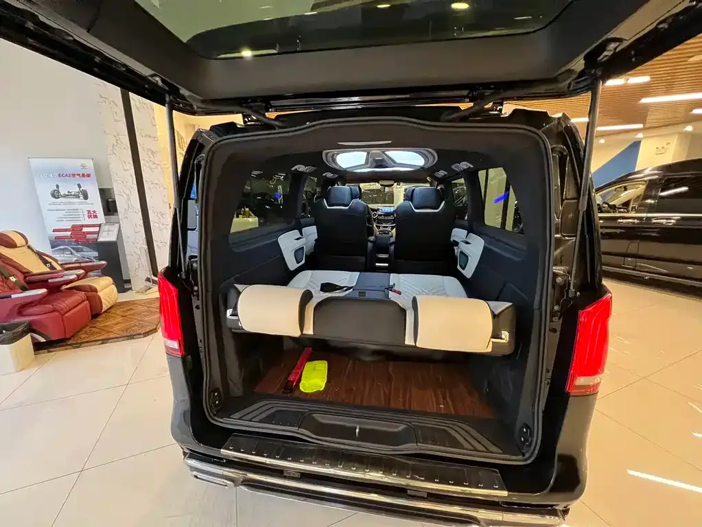 Mercedes-Benz Vito 2023 из CN, фото 2