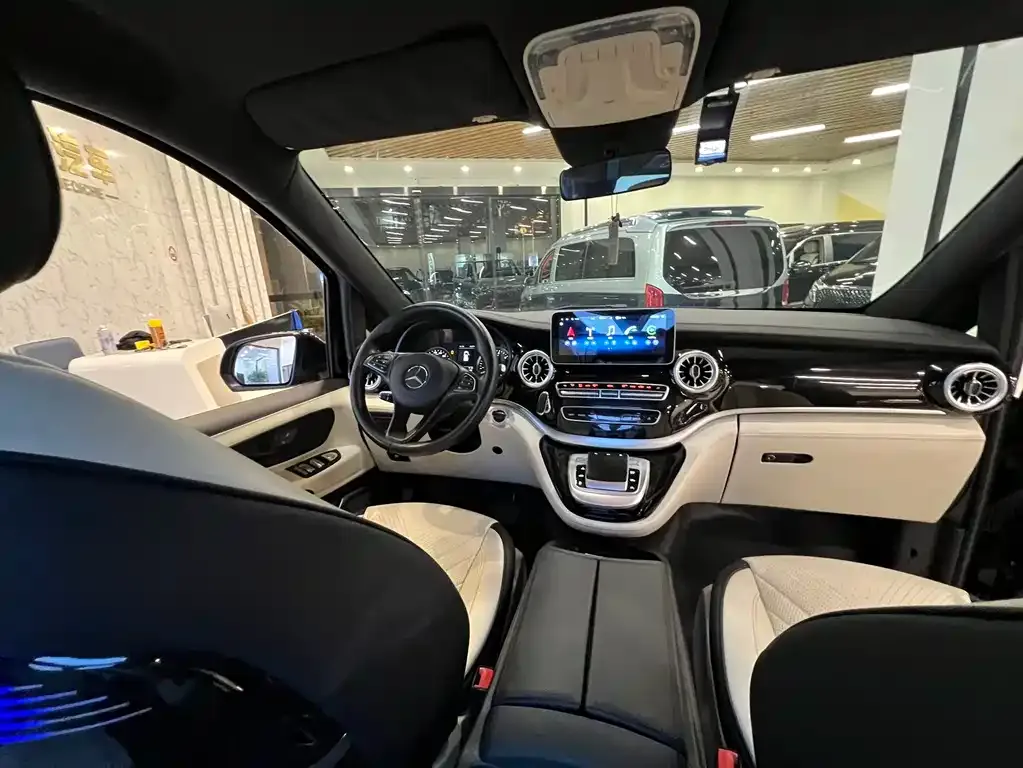 Mercedes-Benz Vito 2023 из CN, фото 9