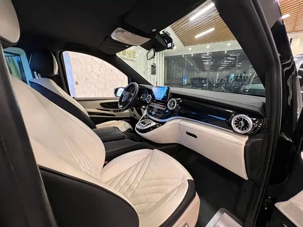 Mercedes-Benz Vito 2023 из CN, фото 4