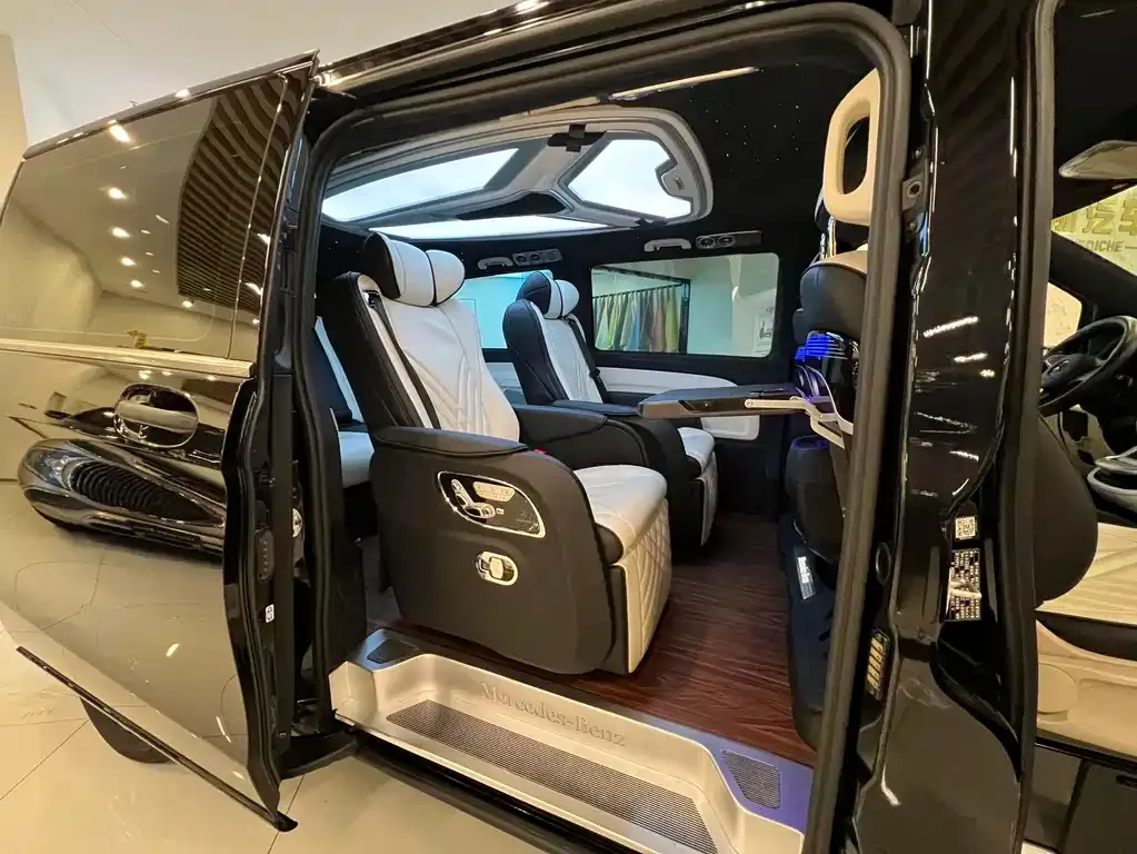 Mercedes-Benz Vito 2023 из CN, фото 10