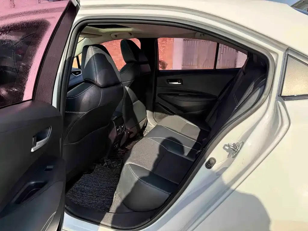 Toyota Corolla 2021 из CN, фото 8