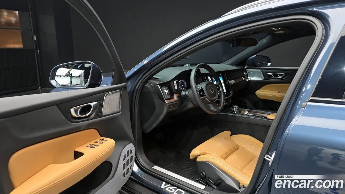 Volvo V60 2021 из KR, фото 4