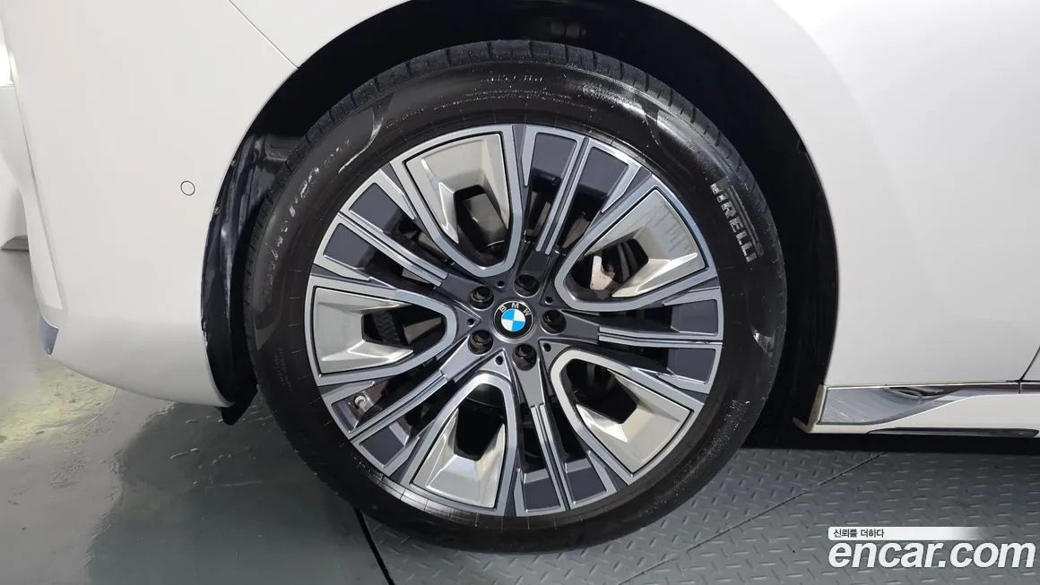 BMW 7-Series 2023 из KR, фото 5
