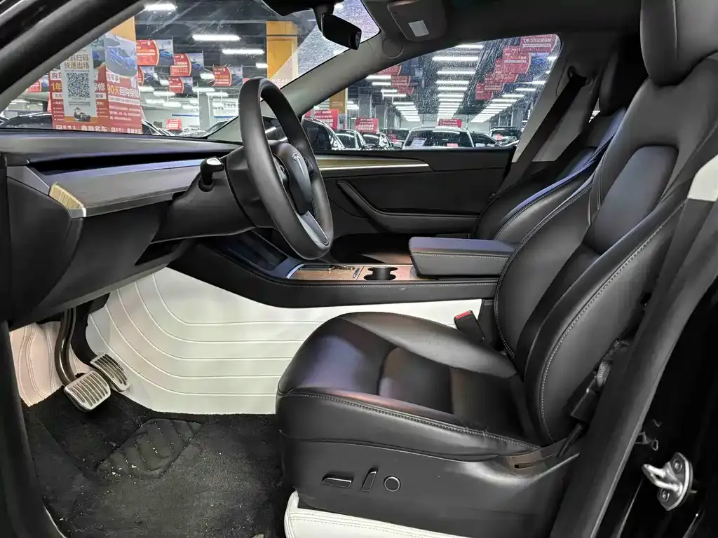 Tesla Model Y 2022 из CN, фото 3