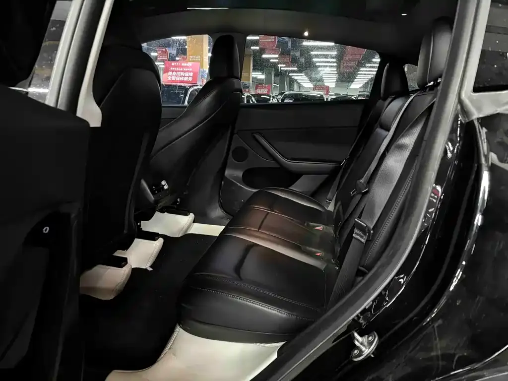 Tesla Model Y 2022 из CN, фото 2
