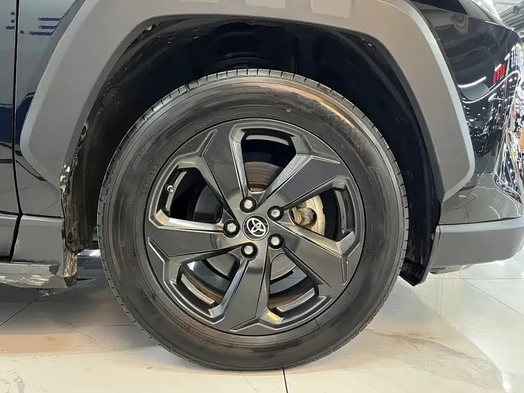 Toyota RAV4 2022 из CN, фото 5