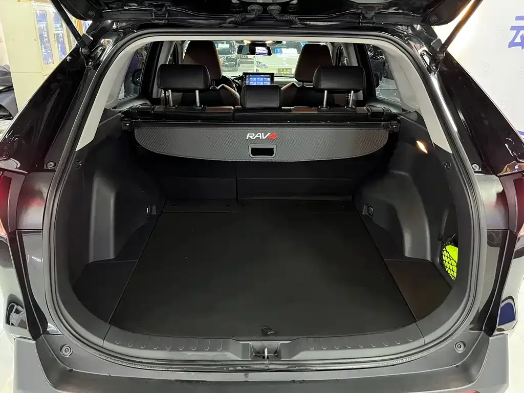 Toyota RAV4 2022 из CN, фото 3