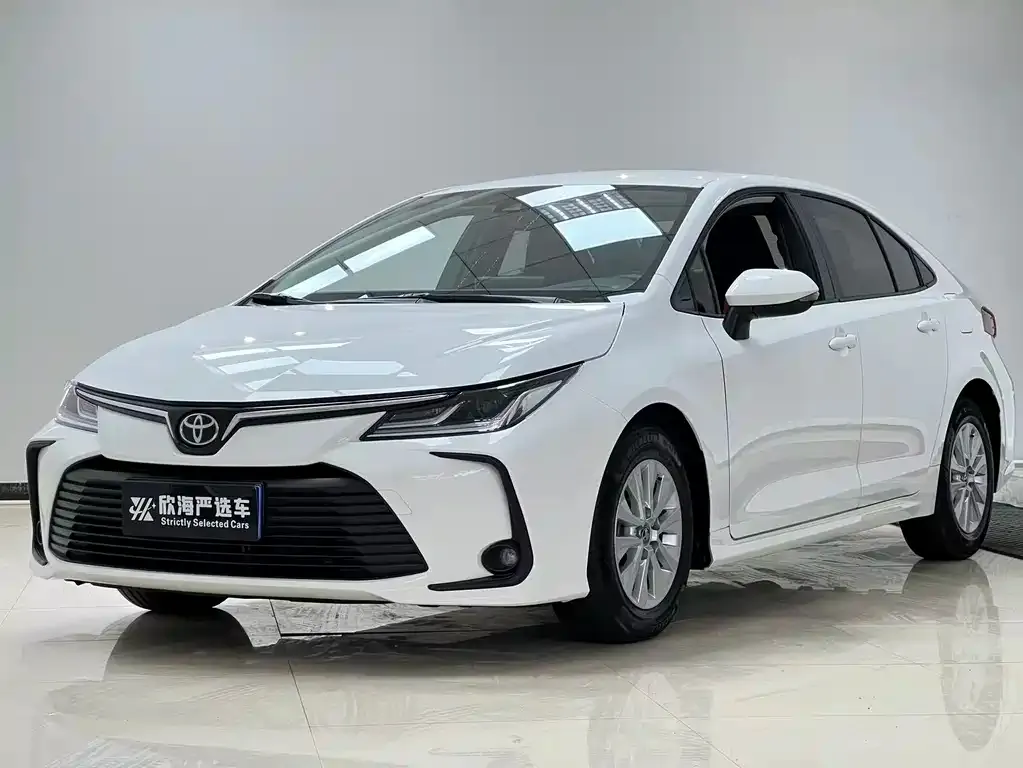 Toyota Corolla — фото 1
