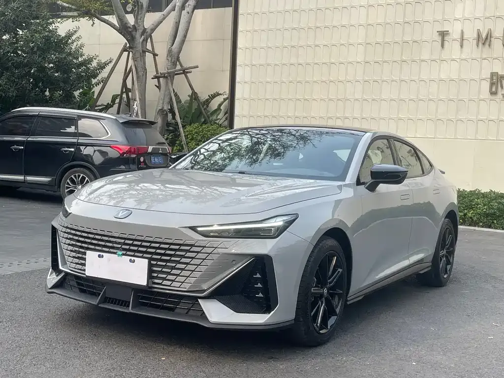 Changan UNI-V 2023 из CN, фото 1