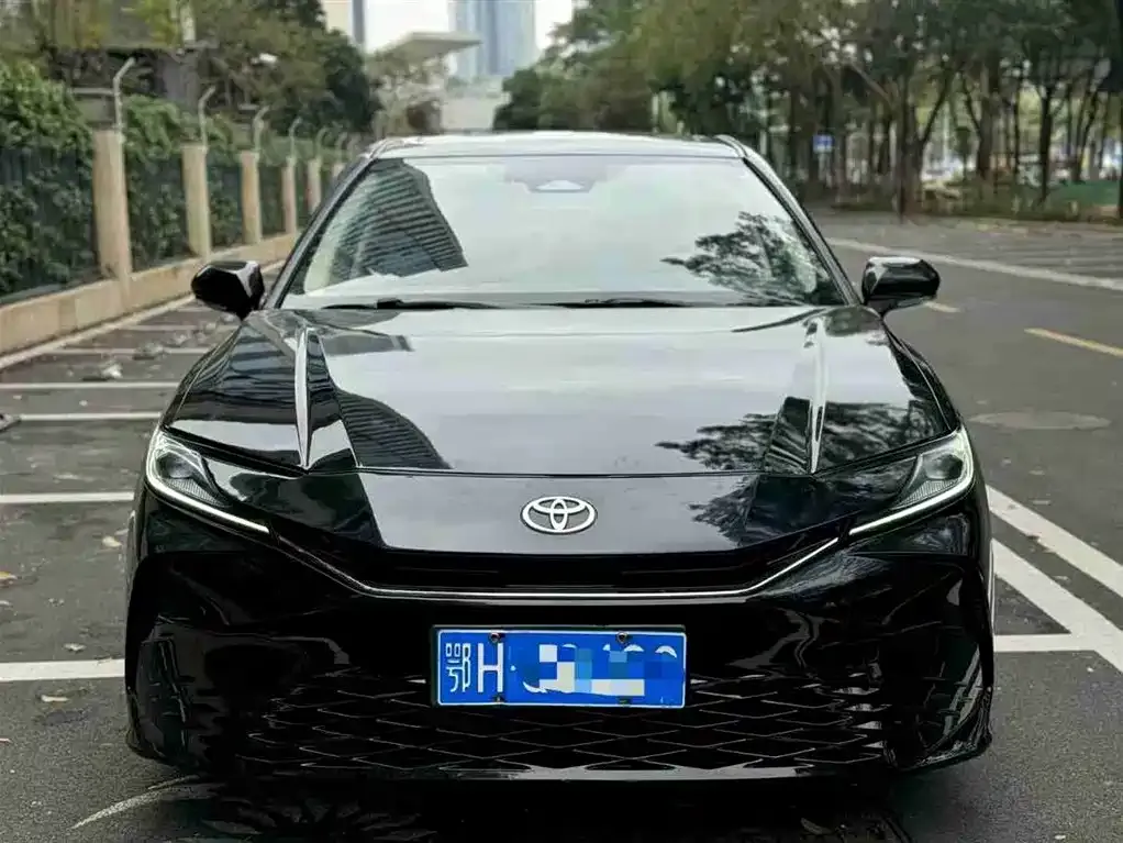 Toyota Camry 2024 из CN, фото 1