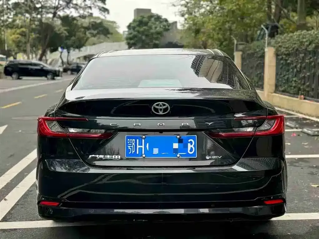 Toyota Camry 2024 из CN, фото 3