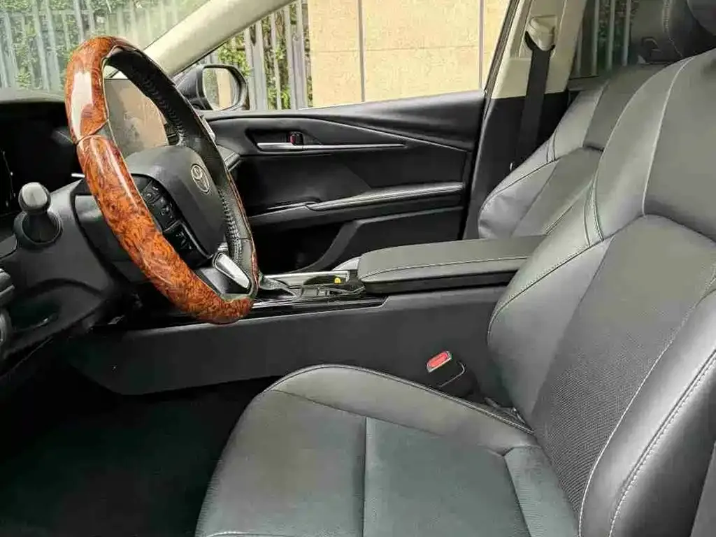 Toyota Camry 2024 из CN, фото 8
