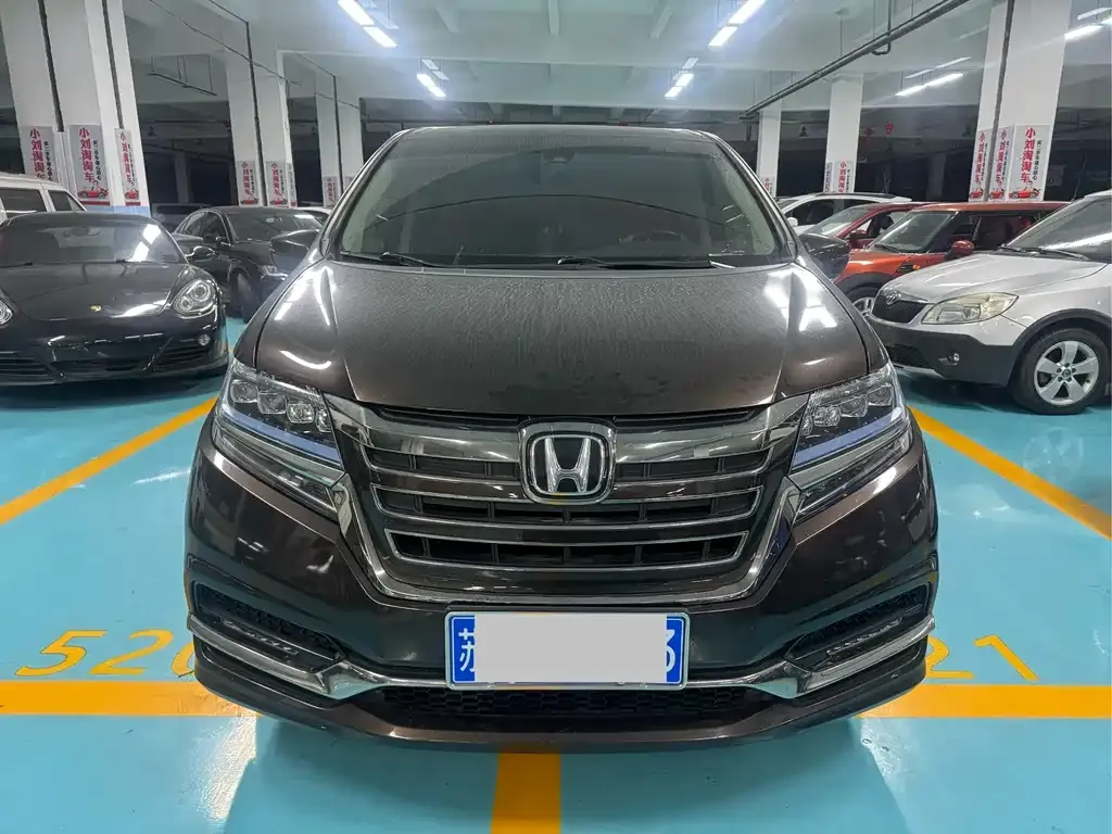 Honda Elysion 2021 из CN, фото 6