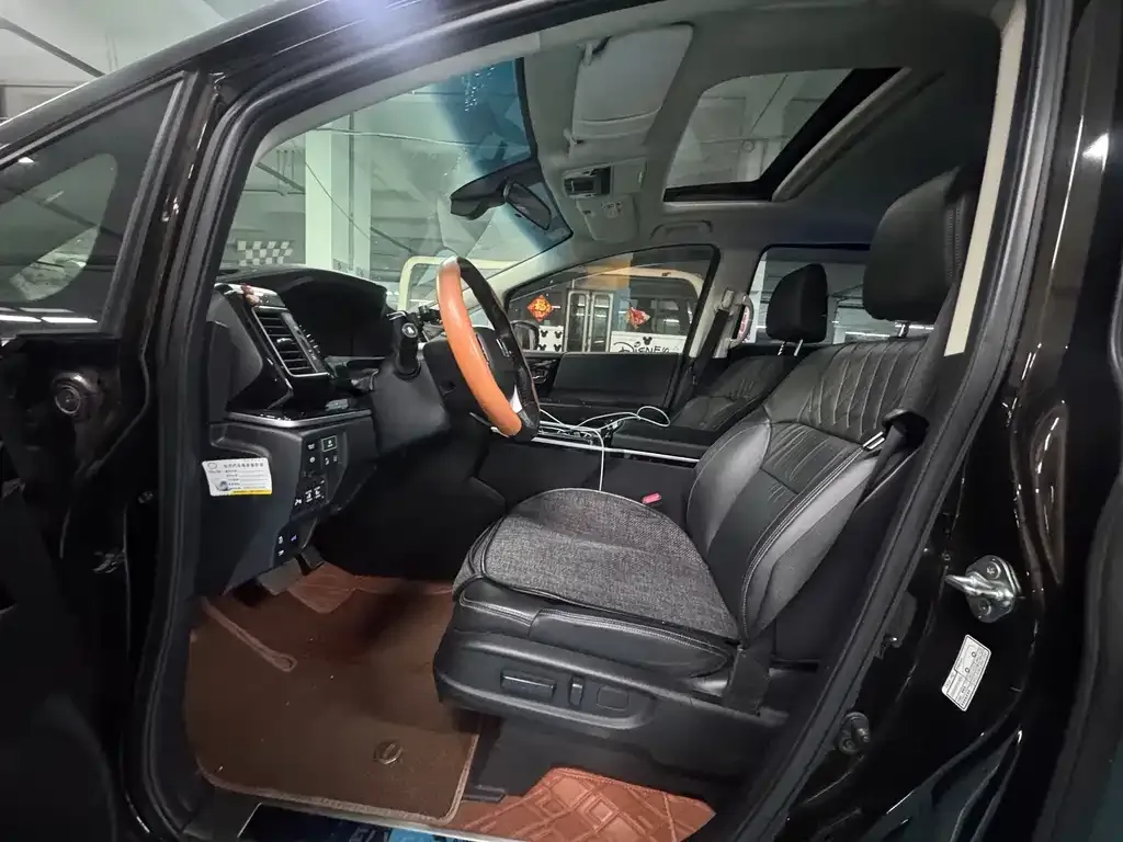 Honda Elysion 2021 из CN, фото 4