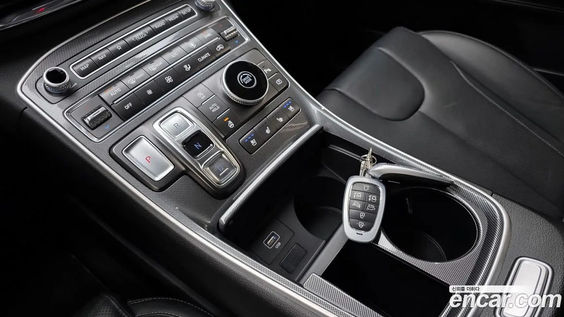 Hyundai Santafe — фото 8