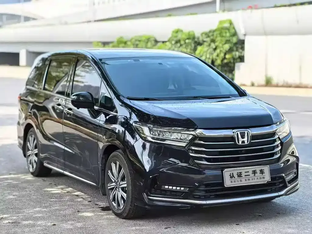Honda Odyssey — фото 1