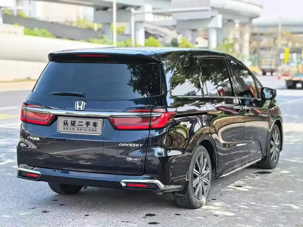 Honda Odyssey — фото 7