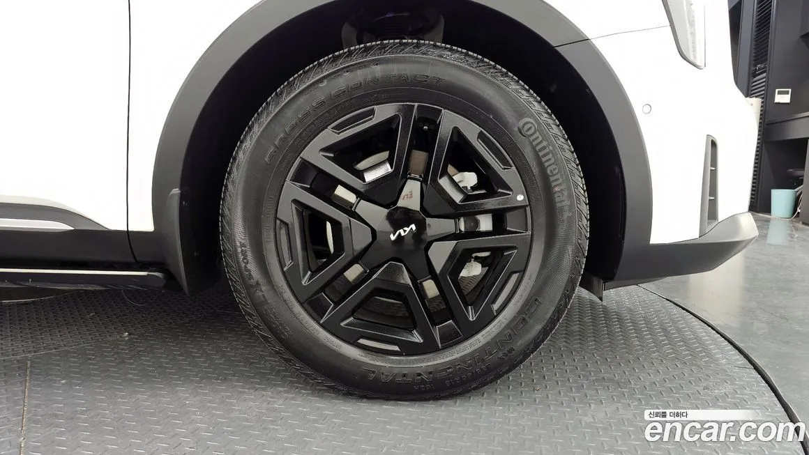 Kia Sorento — фото 4