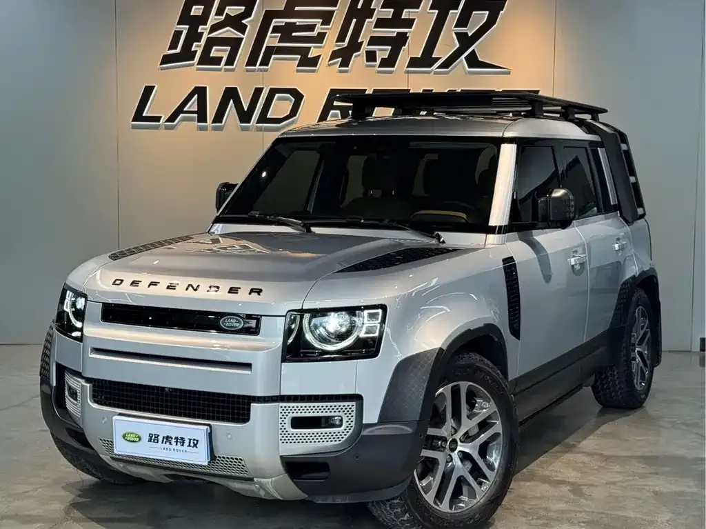 Land Rover Defender — фото 1