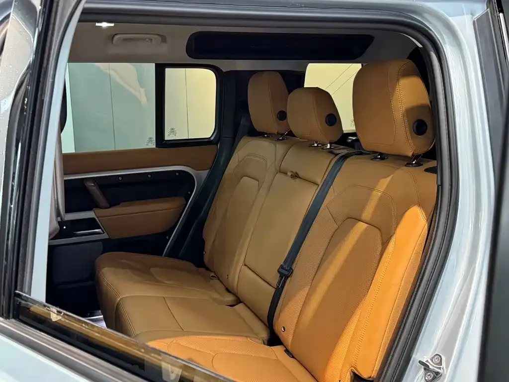 Land Rover Defender — фото 4