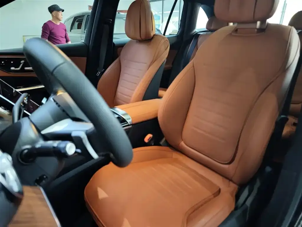 Mercedes-Benz GLC 2024 из CN, фото 2