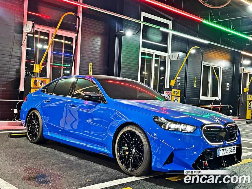 BMW M5 2025 из KR, фото 8