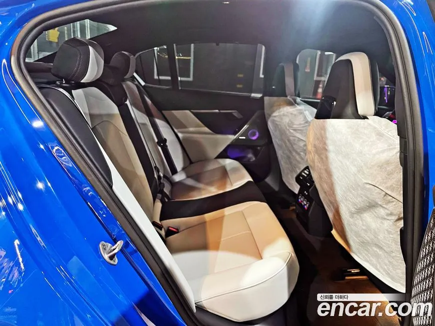BMW M5 2025 из KR, фото 2