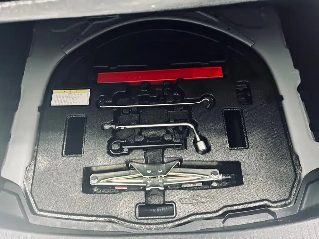 Toyota Levin 2022 из CN, фото 10
