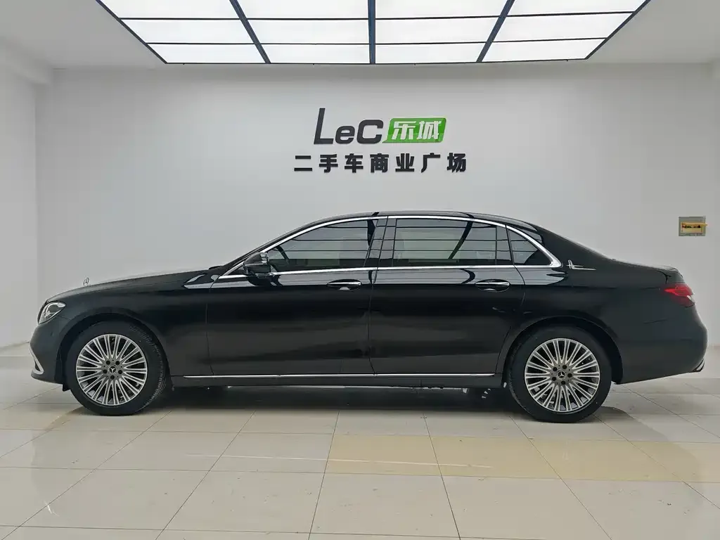 Mercedes-Benz E-Class 2023 из CN, фото 4
