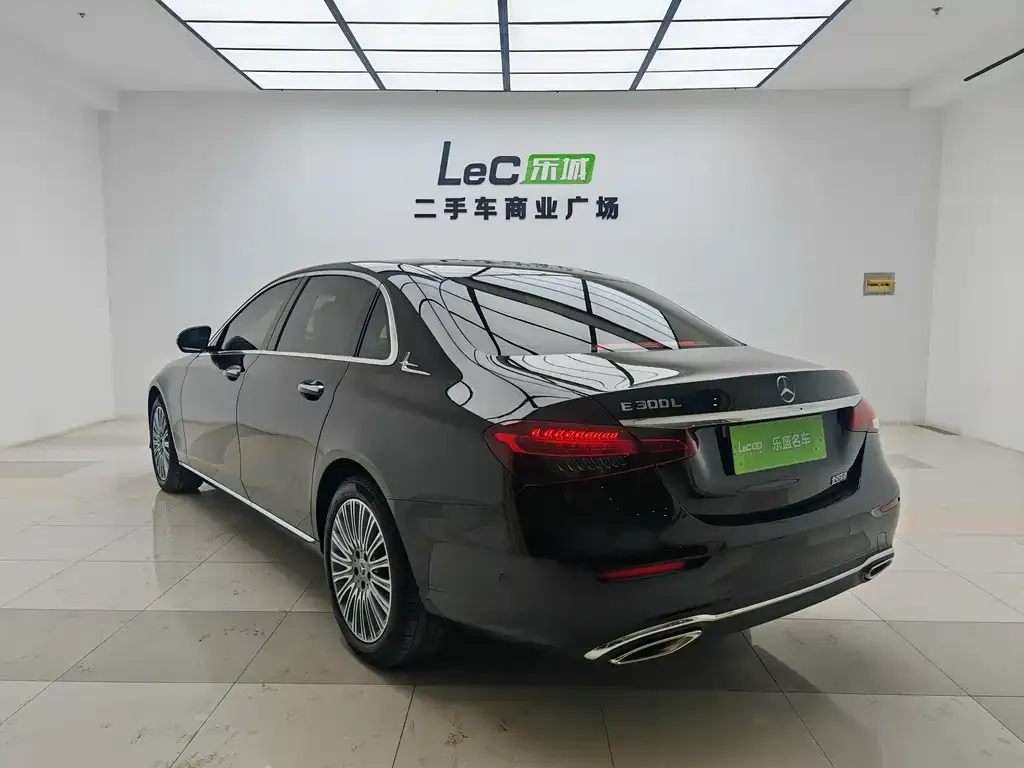 Mercedes-Benz E-Class 2023 из CN, фото 2