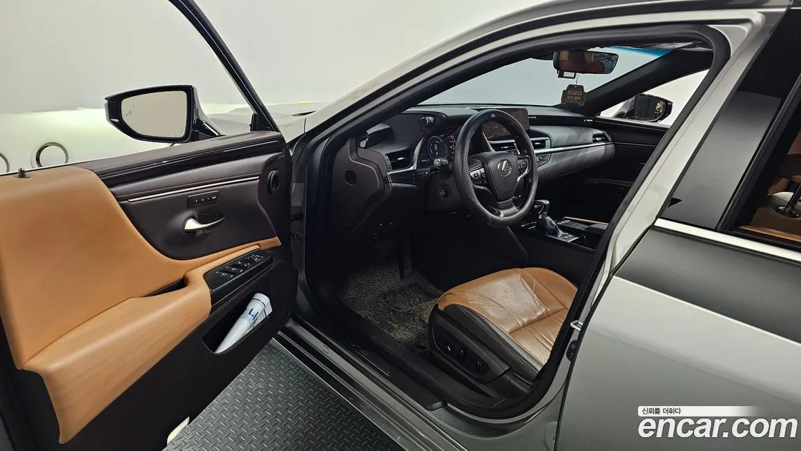 Lexus ES 2021 из KR, фото 7