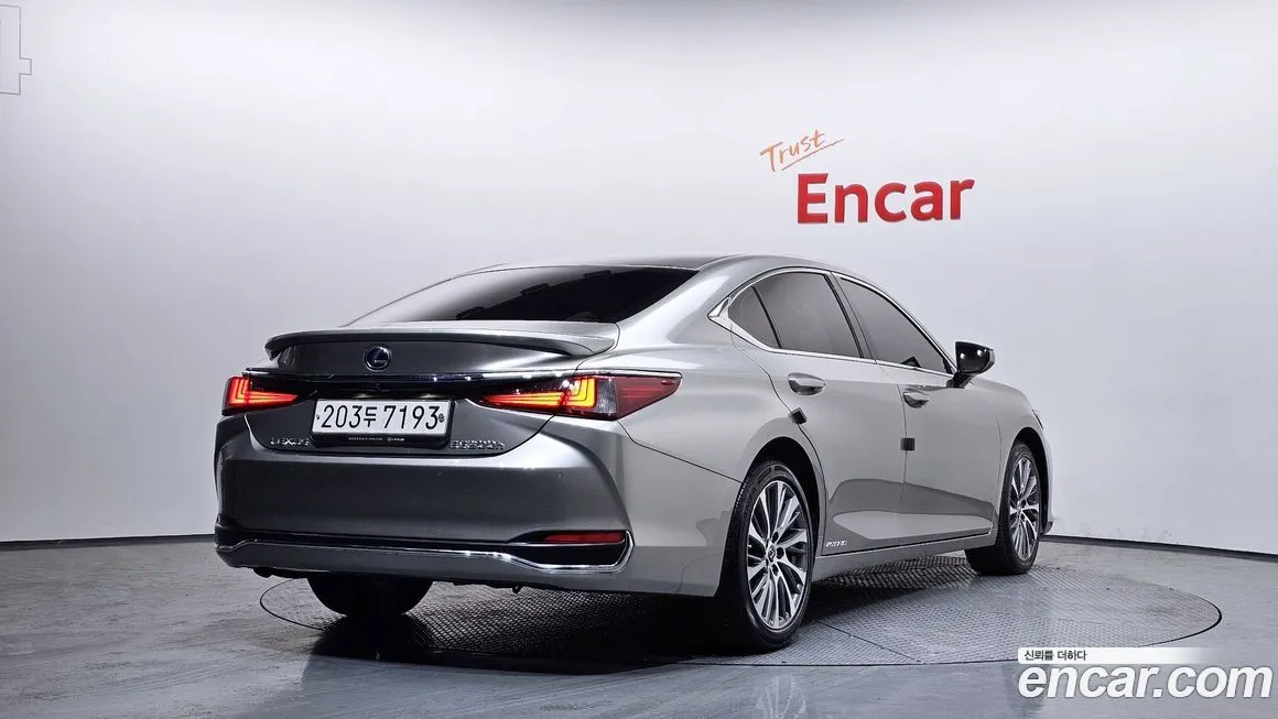 Lexus ES 2021 из KR, фото 9