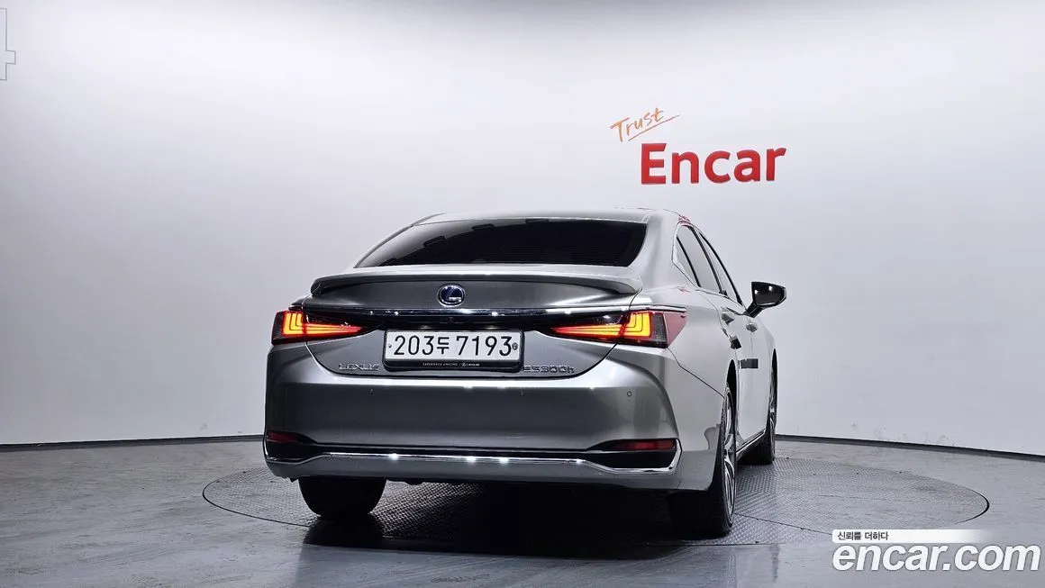 Lexus ES 2021 из KR, фото 2