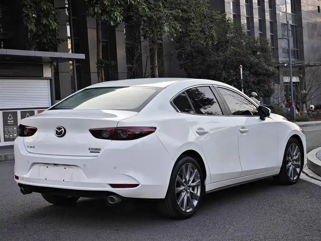 Mazda 3 Axela — фото 7