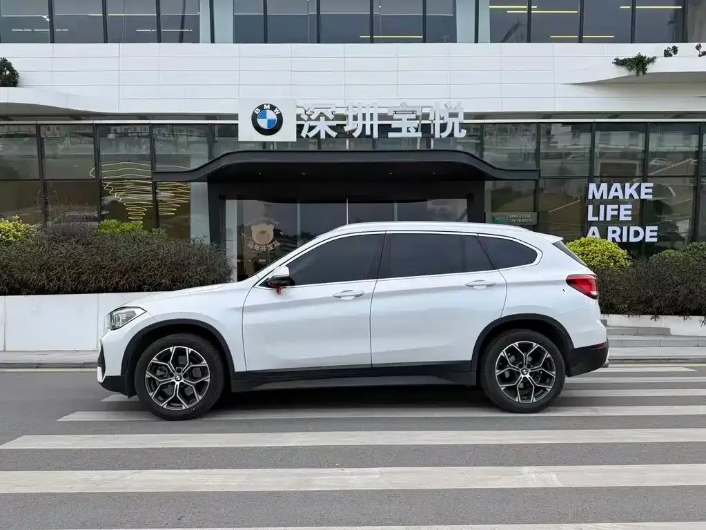 BMW X1 2022 из CN, фото 7