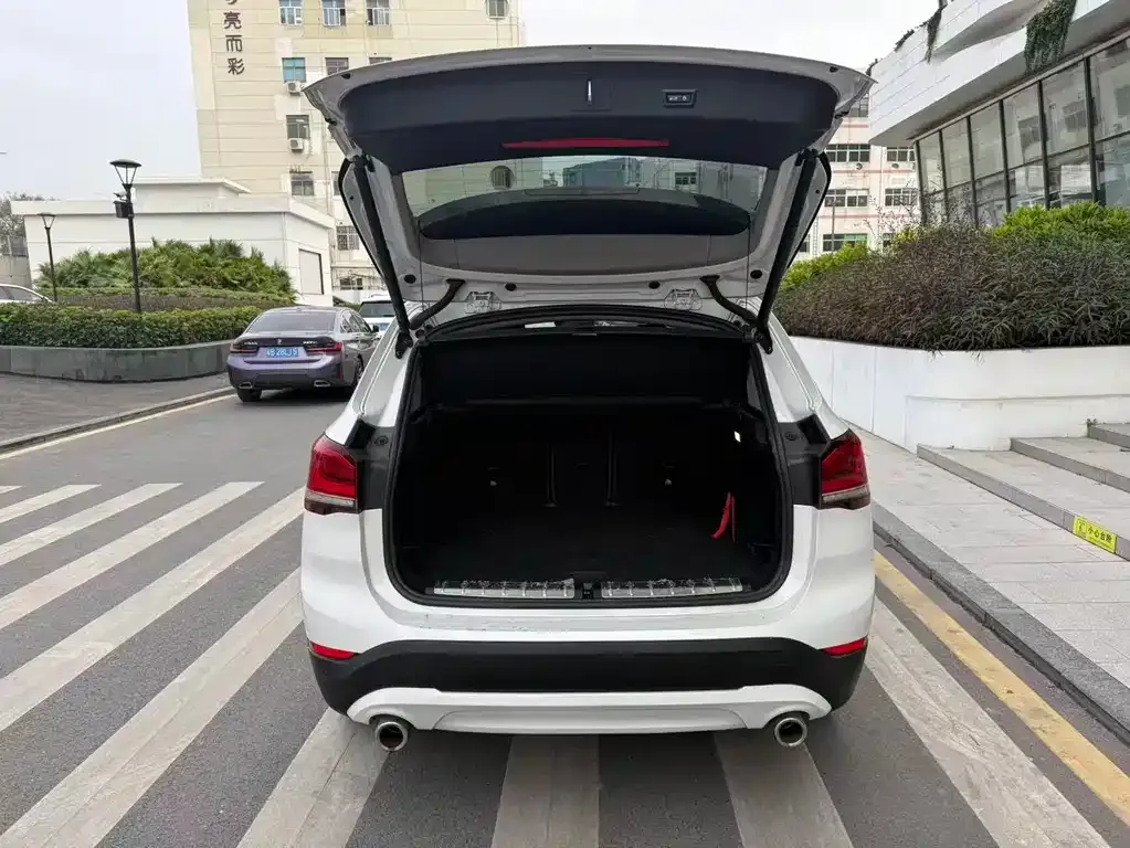 BMW X1 2022 из CN, фото 3