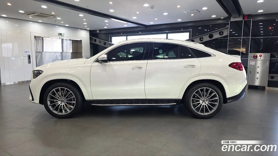 Mercedes-Benz GLE-Class — фото 9