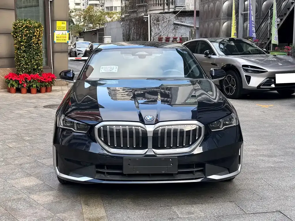 BMW i5 2024 из CN, фото 3