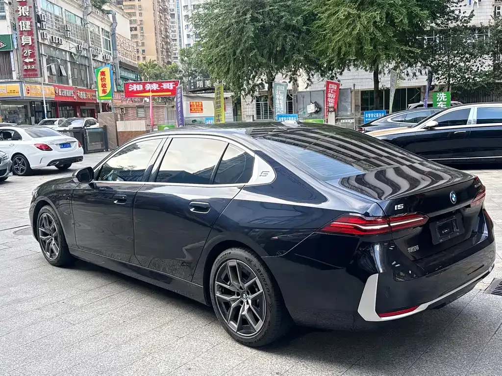 BMW i5 2024 из CN, фото 9