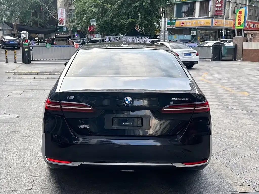 BMW i5 2024 из CN, фото 4