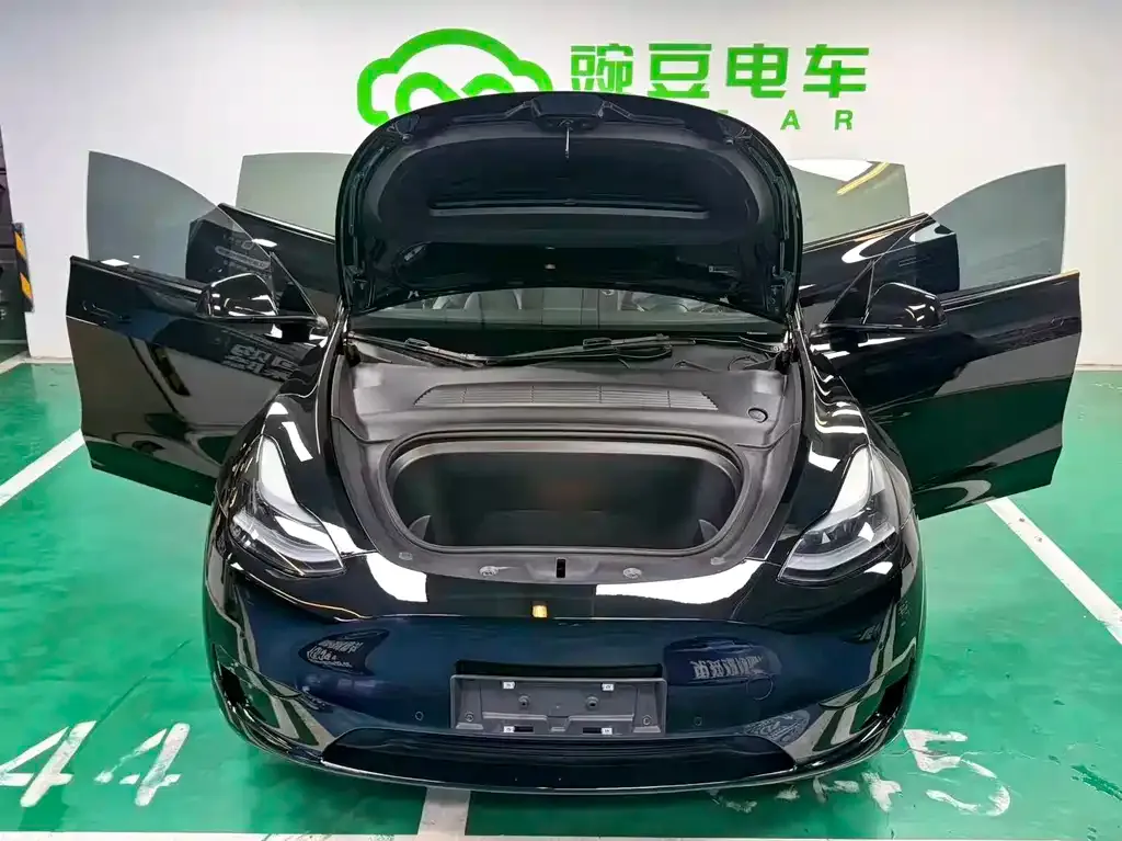 Tesla Model Y 2022 из CN, фото 7