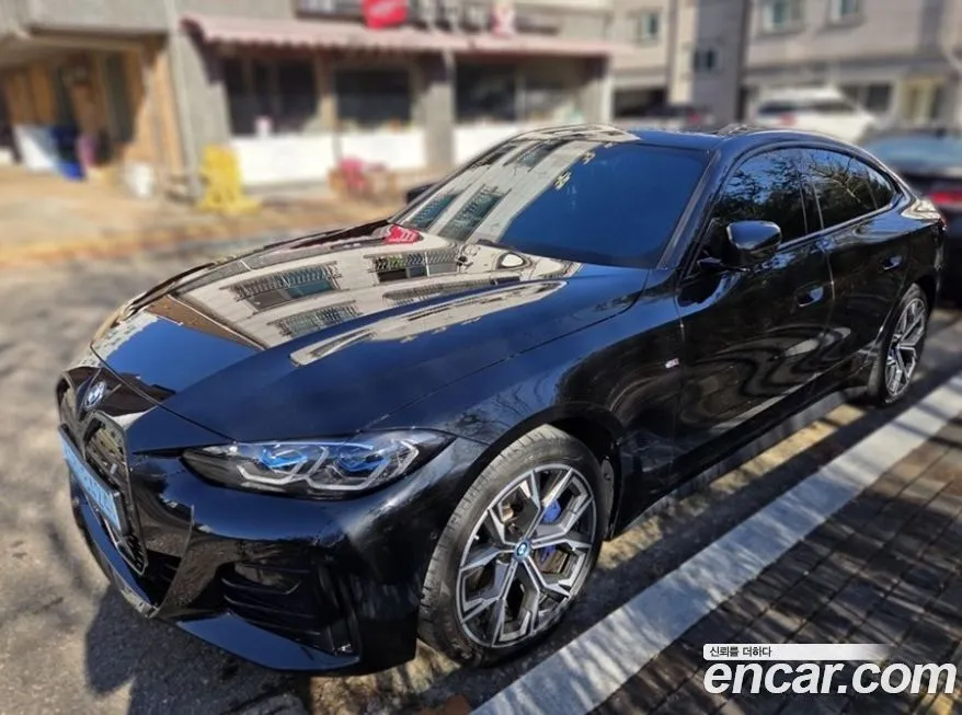BMW i4 — фото 3