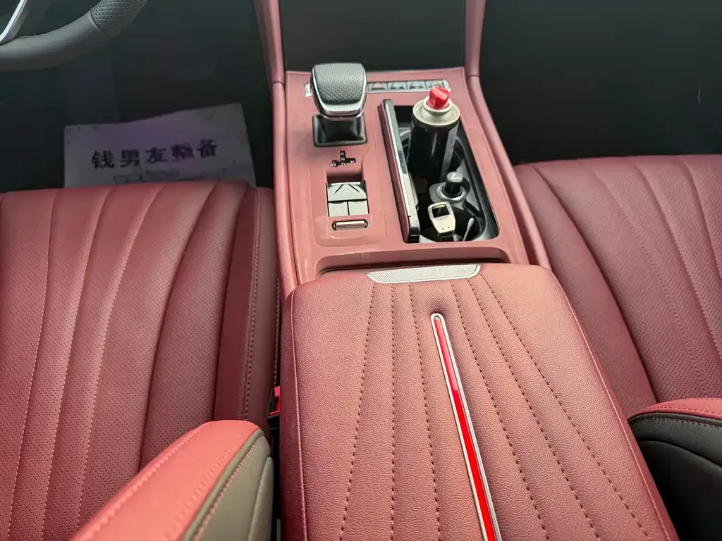 Hongqi H5 2024 из CN, фото 7