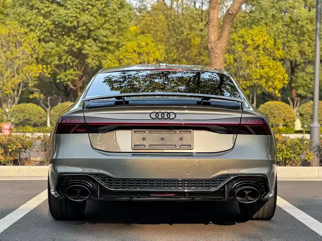 Audi A7 2022 из CN, фото 10