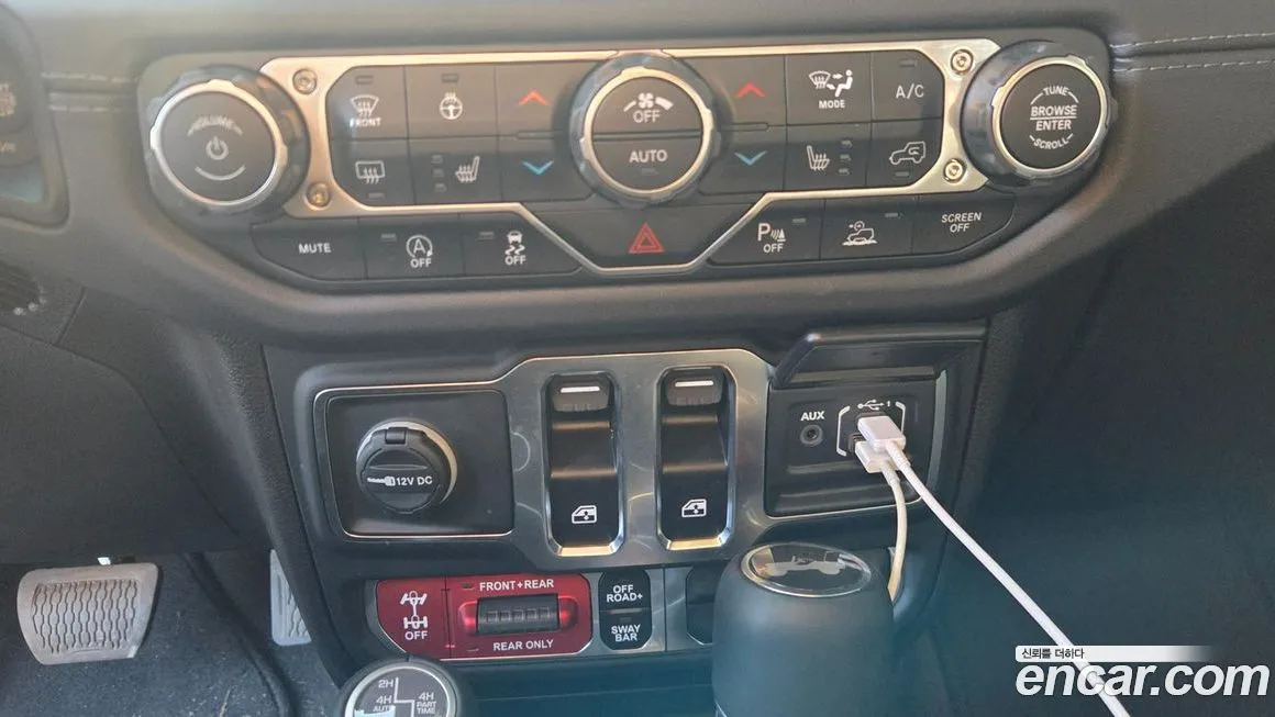 Jeep Wrangler 2025 из KR, фото 3