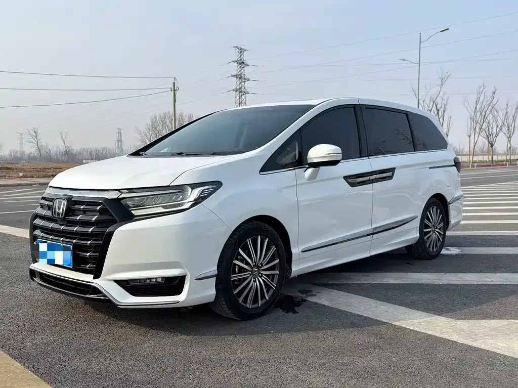 Honda Elysion 2023 из CN, фото 1