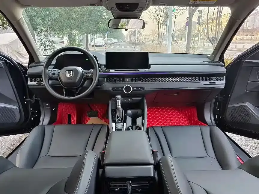 Honda Accord — фото 8
