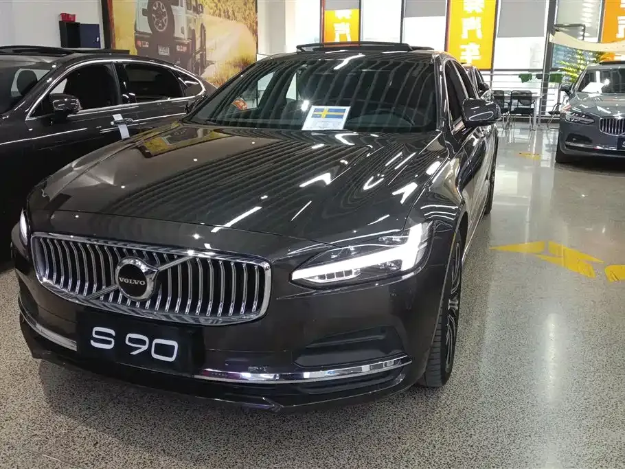 Volvo S90 2022 из CN, фото 1