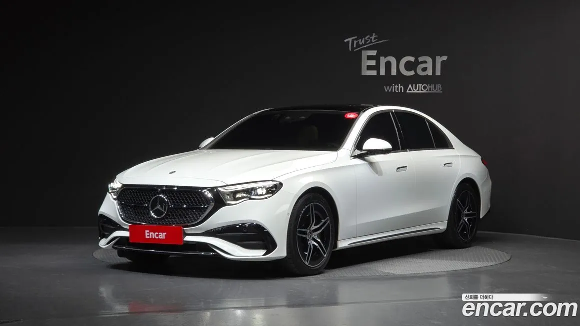 Mercedes-Benz E-Class — фото 1